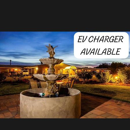 Newell Motor Inn Narrandera Ngoại thất bức ảnh
